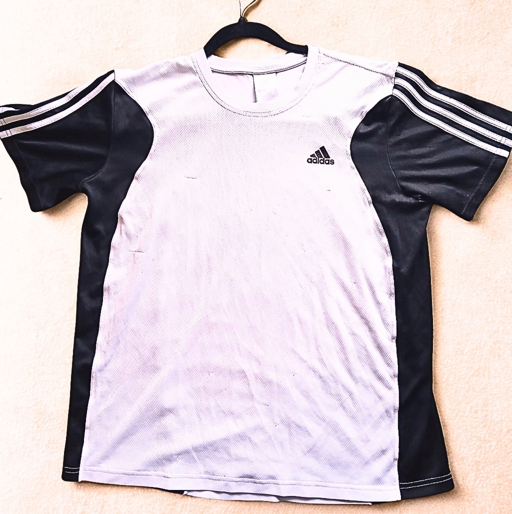 LAST CHANCE! Adidas Black and White Short Sleeve Shirt in Size Large